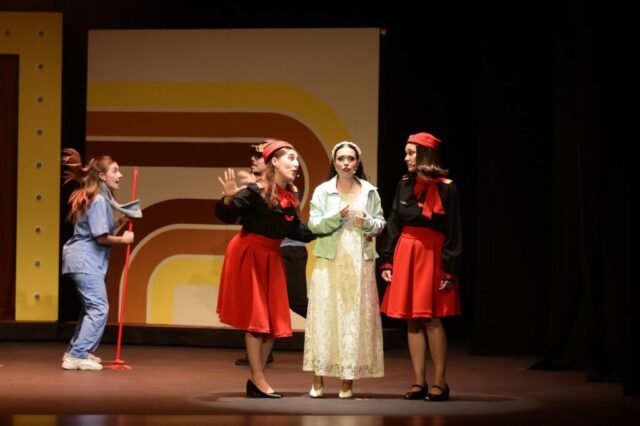 Musical " Ay, que me esplo"