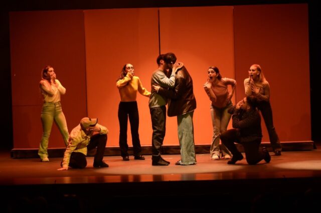 Musical " Ay, que me esplo"