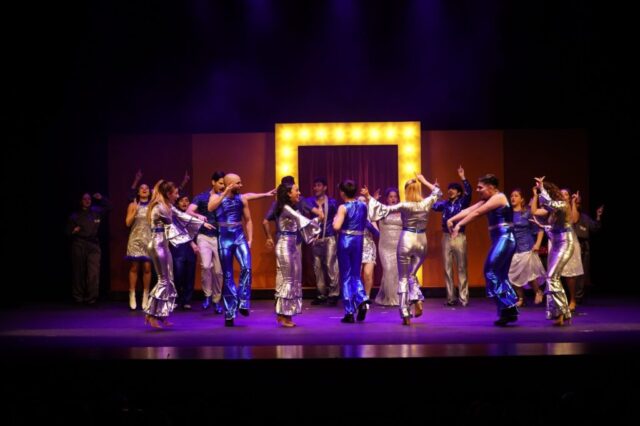 Musical " Ay, que me esplo"