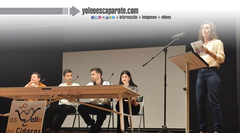 El IES Valle del Cidacos conmemora sus 80 años de historia con la presentación de un libro
