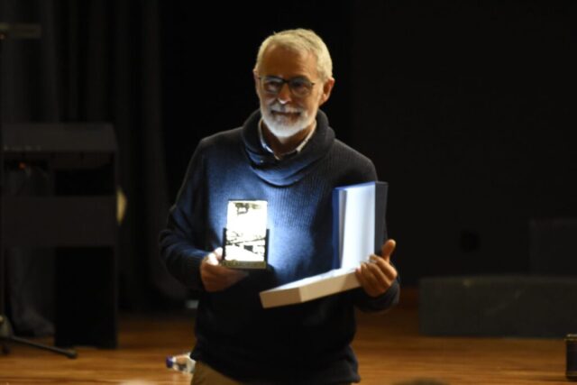 Presentación de la revista Kalakorikos, especial 30 aniversario