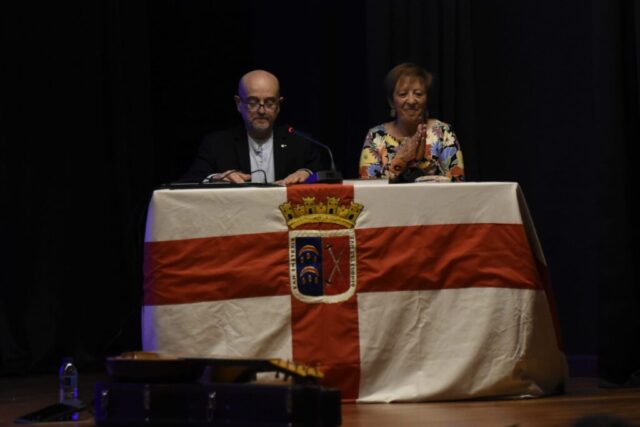 Presentación de la revista Kalakorikos, especial 30 aniversario