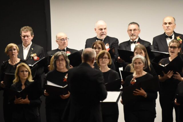 Presentación de la revista Kalakorikos, especial 30 aniversario