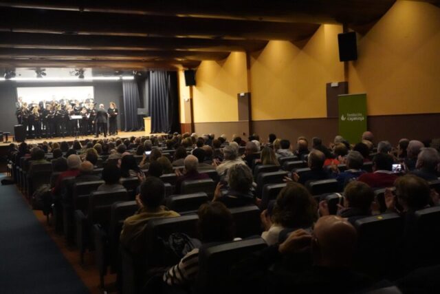 Presentación de la revista Kalakorikos, especial 30 aniversario