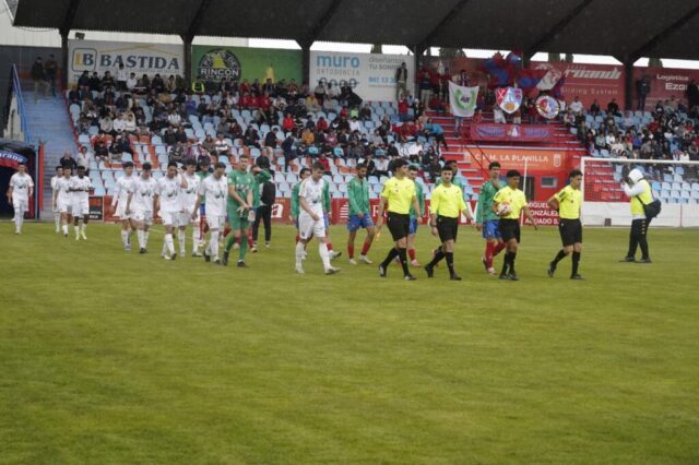 El CD Calahorra pierde contra el CD Arnedo por 0-2