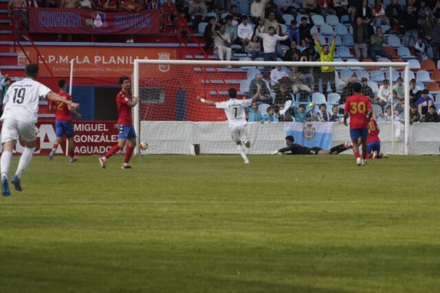 El CD Calahorra pierde contra el CD Arnedo por 0-2