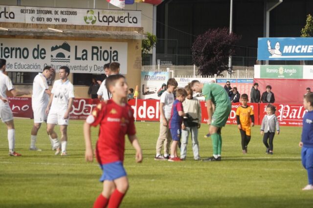 El CD Calahorra pierde contra el CD Arnedo por 0-2