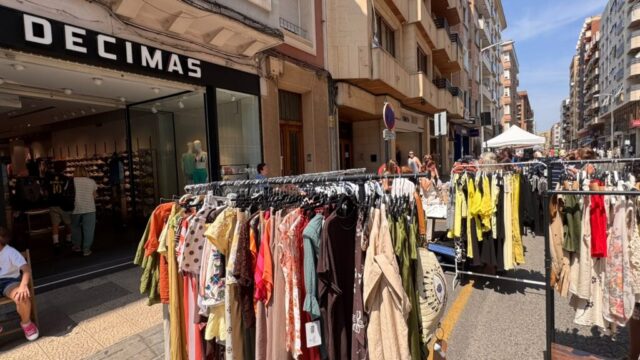 Dia comercio en la calle