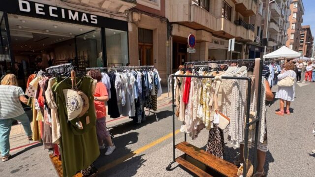 Dia comercio en la calle
