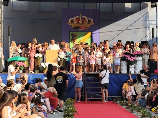 gran desfile de moda en Rincón de Soto