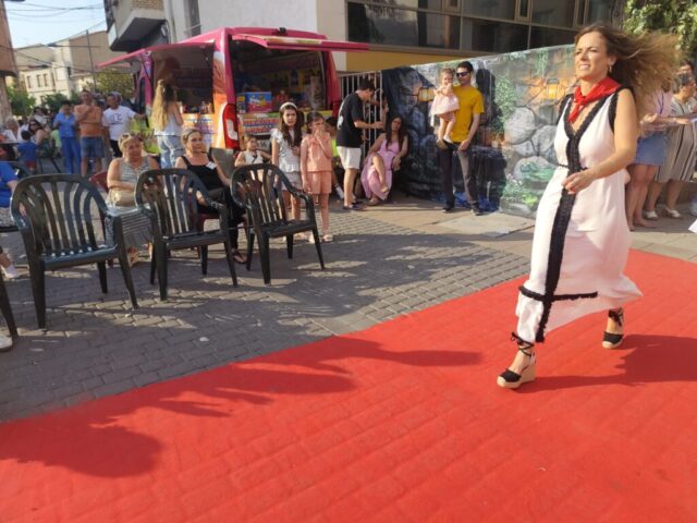 gran desfile de moda en Rincón de Soto