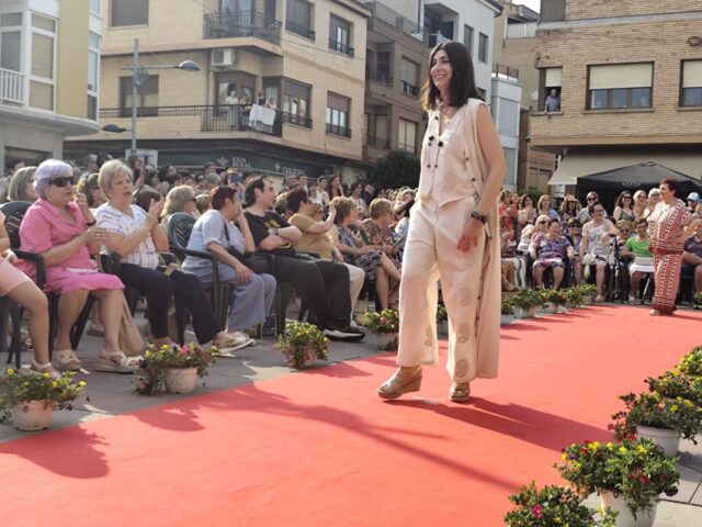 gran desfile de moda en Rincón de Soto