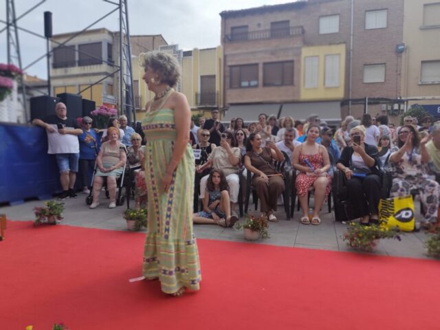 gran desfile de moda en Rincón de Soto