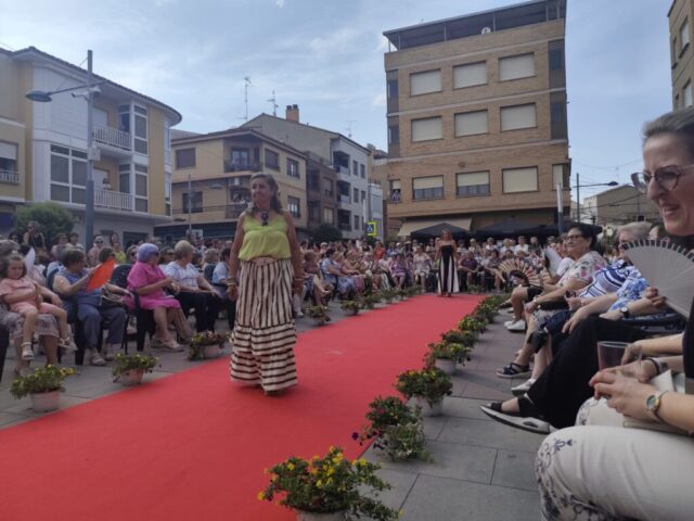 gran desfile de moda en Rincón de Soto