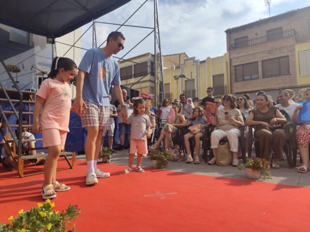 gran desfile de moda en Rincón de Soto