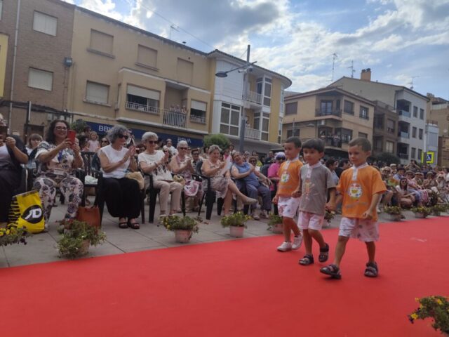 gran desfile de moda en Rincón de Soto