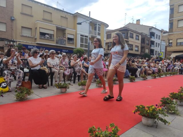 gran desfile de moda en Rincón de Soto