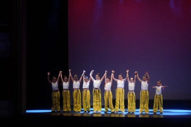 X Gala solidaria de baile