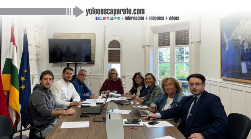 La Junta de Gobierno Local aprueba la licitación de la dirección de obra de la restauración de la cubierta del crucero de la iglesia de Santiago